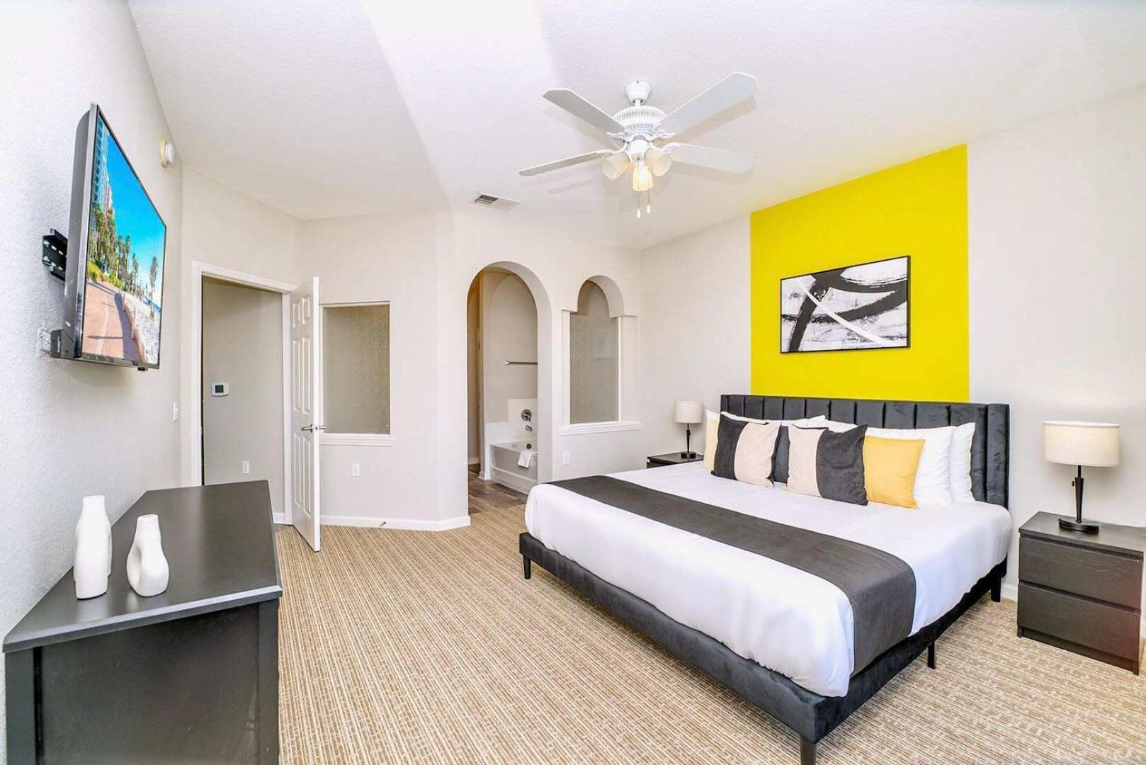 Cozy 2Br Condo - Private Balcony - Near Disney Орландо Экстерьер фото